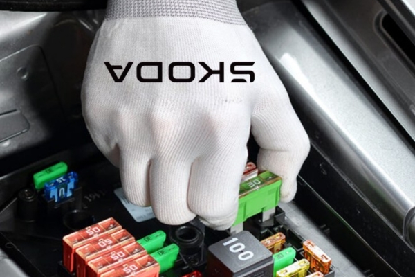 skoda_logo_lights (2)